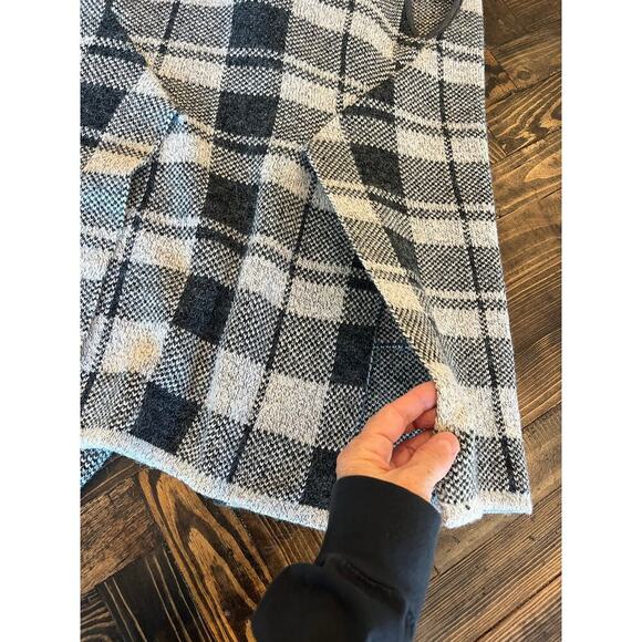 Yaira Wool Blend Open Front Cardigan Shaw Women Medium Plaid Neutral Comfy Cozy - Picture 9 of 10